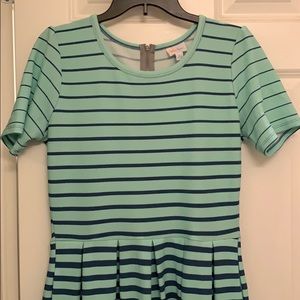 Large Lularoe Striped Amelia
